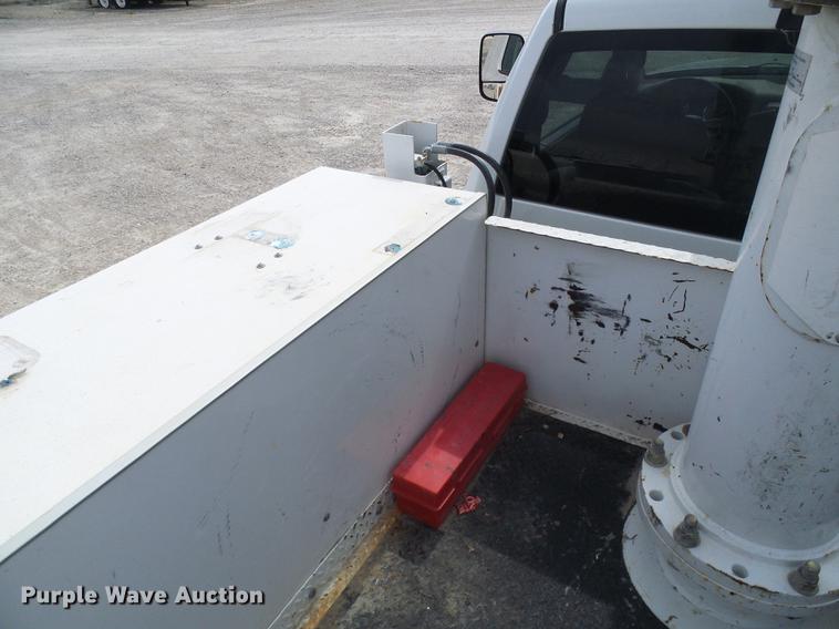 image for item DF7196 2012 Dodge Ram 5500 bucket truck