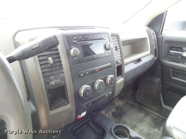 image for item DF7196 2012 Dodge Ram 5500 bucket truck