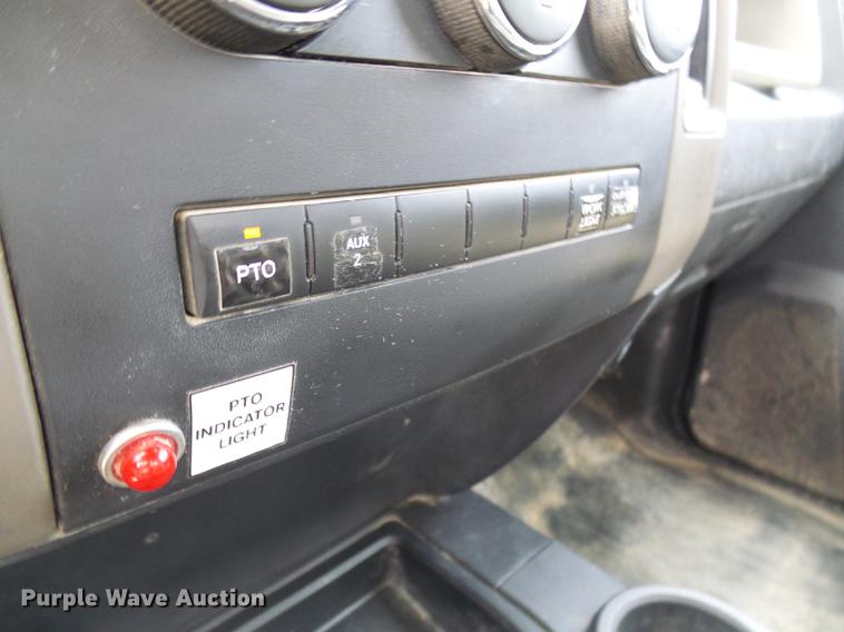 image for item DF7196 2012 Dodge Ram 5500 bucket truck