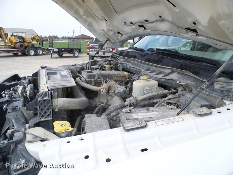 image for item DF7196 2012 Dodge Ram 5500 bucket truck