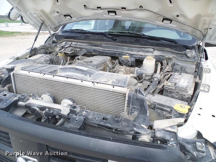 image for item DF7196 2012 Dodge Ram 5500 bucket truck