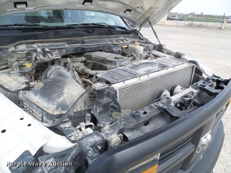 image for item DF7196 2012 Dodge Ram 5500 bucket truck