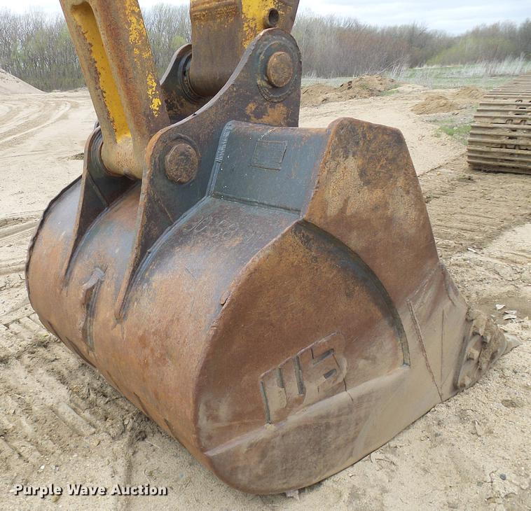 image for item DF7204 1997 Komatsu PC300LC excavator