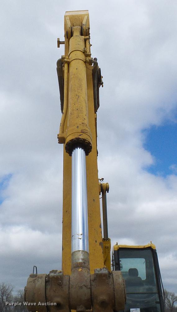 image for item DF7204 1997 Komatsu PC300LC excavator