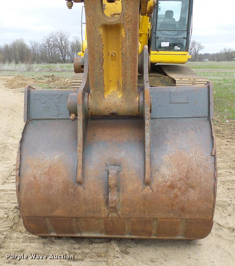 image for item DF7204 1997 Komatsu PC300LC excavator