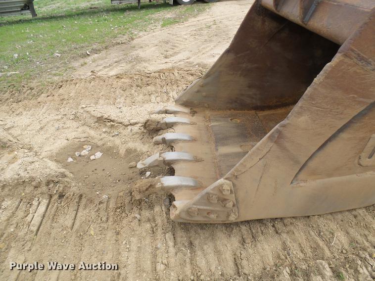 image for item DF7204 1997 Komatsu PC300LC excavator