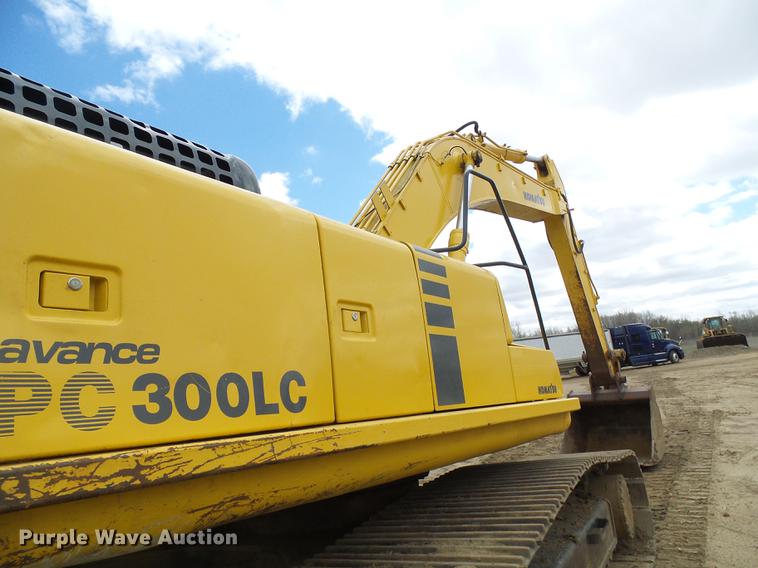image for item DF7204 1997 Komatsu PC300LC excavator