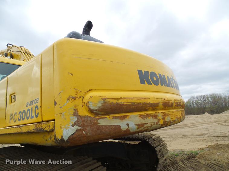 image for item DF7204 1997 Komatsu PC300LC excavator