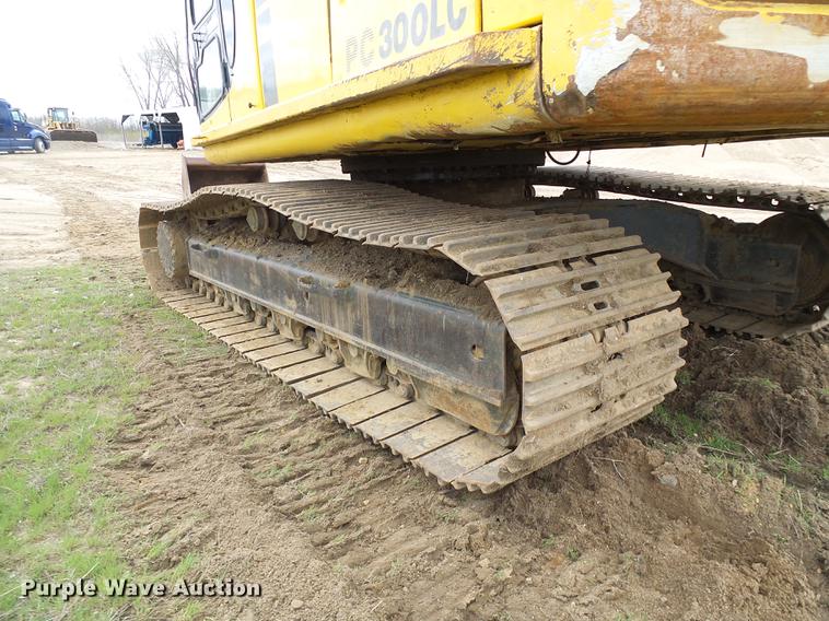 image for item DF7204 1997 Komatsu PC300LC excavator
