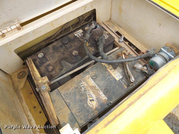 image for item DF7204 1997 Komatsu PC300LC excavator