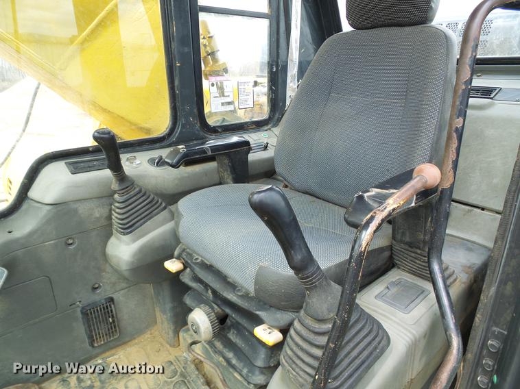 image for item DF7204 1997 Komatsu PC300LC excavator