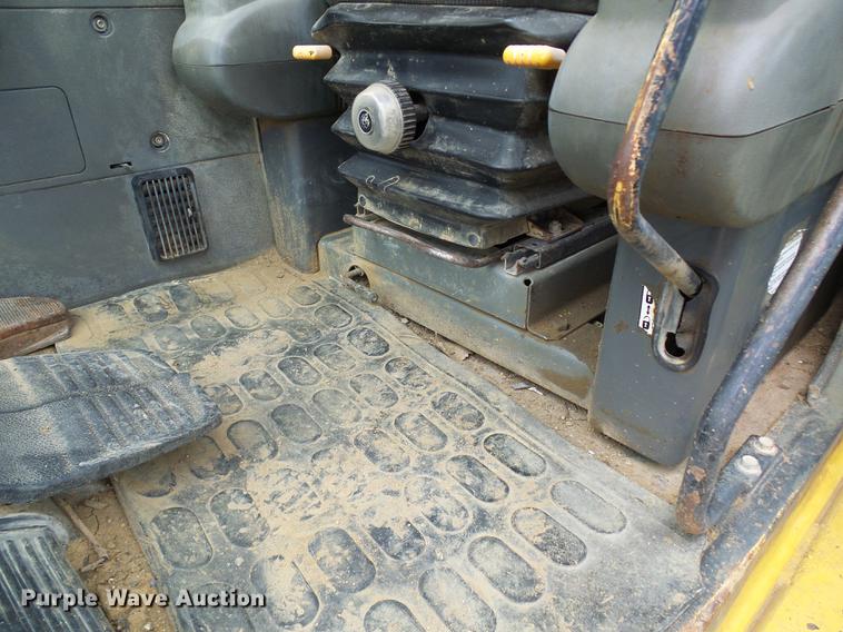 image for item DF7204 1997 Komatsu PC300LC excavator