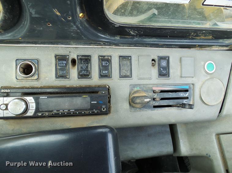 image for item DF7204 1997 Komatsu PC300LC excavator