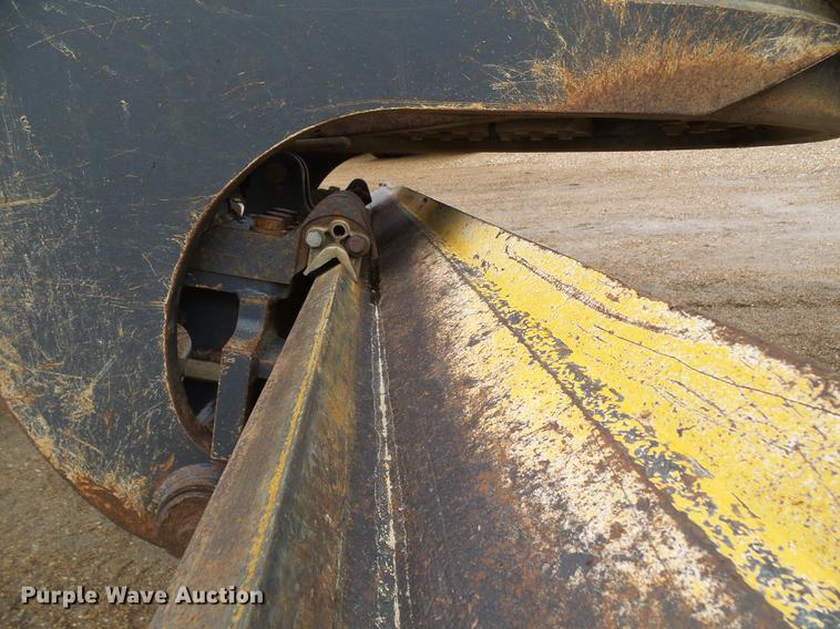 image for item DF7219 2007 John Deere 770D motor grader