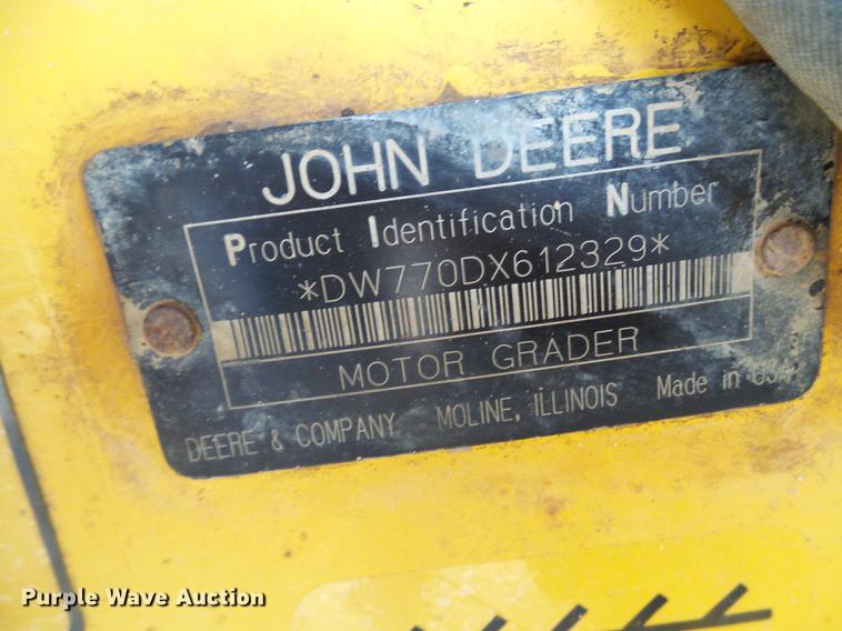 image for item DF7219 2007 John Deere 770D motor grader