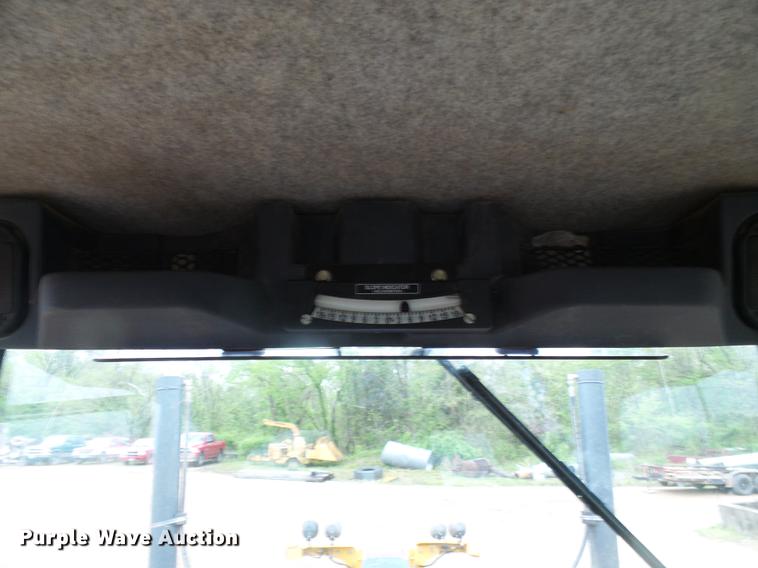 image for item DF7219 2007 John Deere 770D motor grader