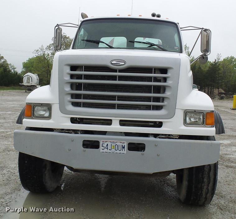 image for item DF7222 2001 Sterling L-Line ready mix truck