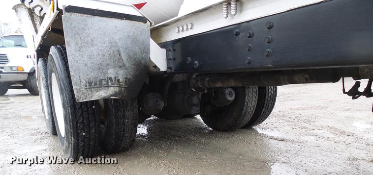 image for item DF7222 2001 Sterling L-Line ready mix truck