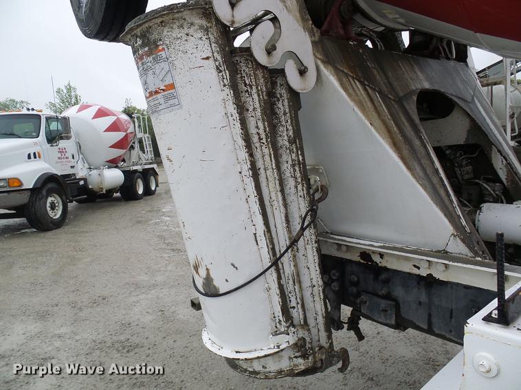 image for item DF7222 2001 Sterling L-Line ready mix truck