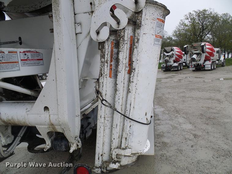 image for item DF7222 2001 Sterling L-Line ready mix truck