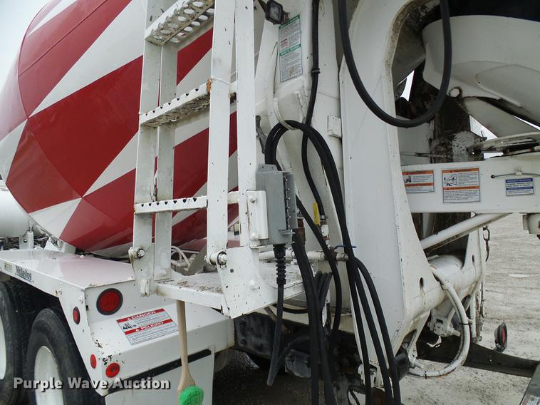 image for item DF7222 2001 Sterling L-Line ready mix truck