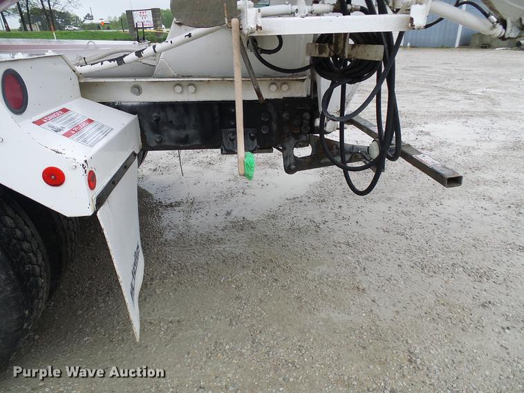 image for item DF7222 2001 Sterling L-Line ready mix truck