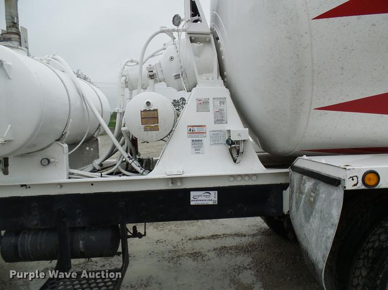 image for item DF7222 2001 Sterling L-Line ready mix truck