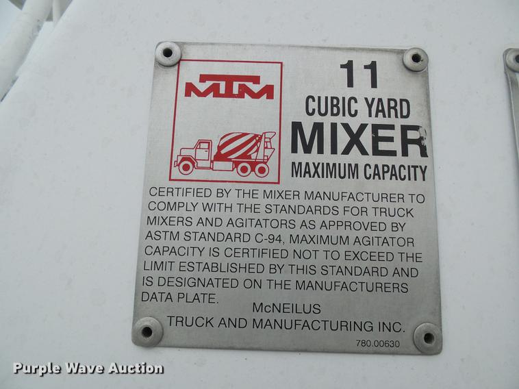 image for item DF7222 2001 Sterling L-Line ready mix truck