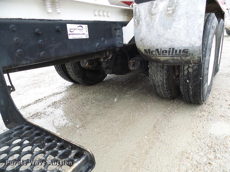 image for item DF7222 2001 Sterling L-Line ready mix truck