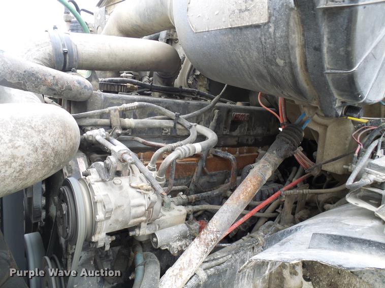 image for item DF7222 2001 Sterling L-Line ready mix truck