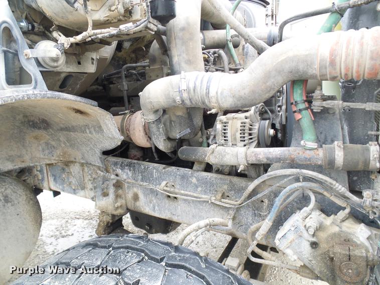 image for item DF7222 2001 Sterling L-Line ready mix truck