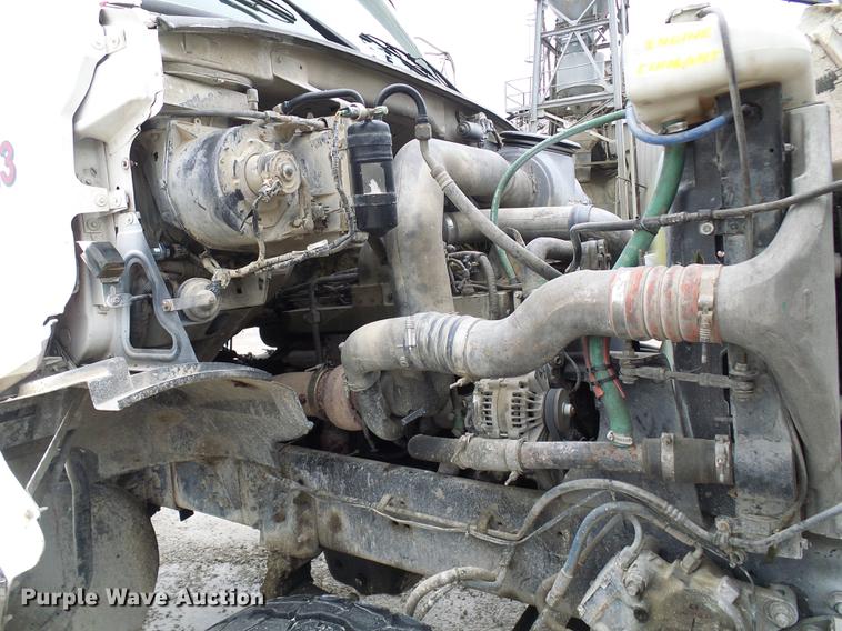 image for item DF7222 2001 Sterling L-Line ready mix truck