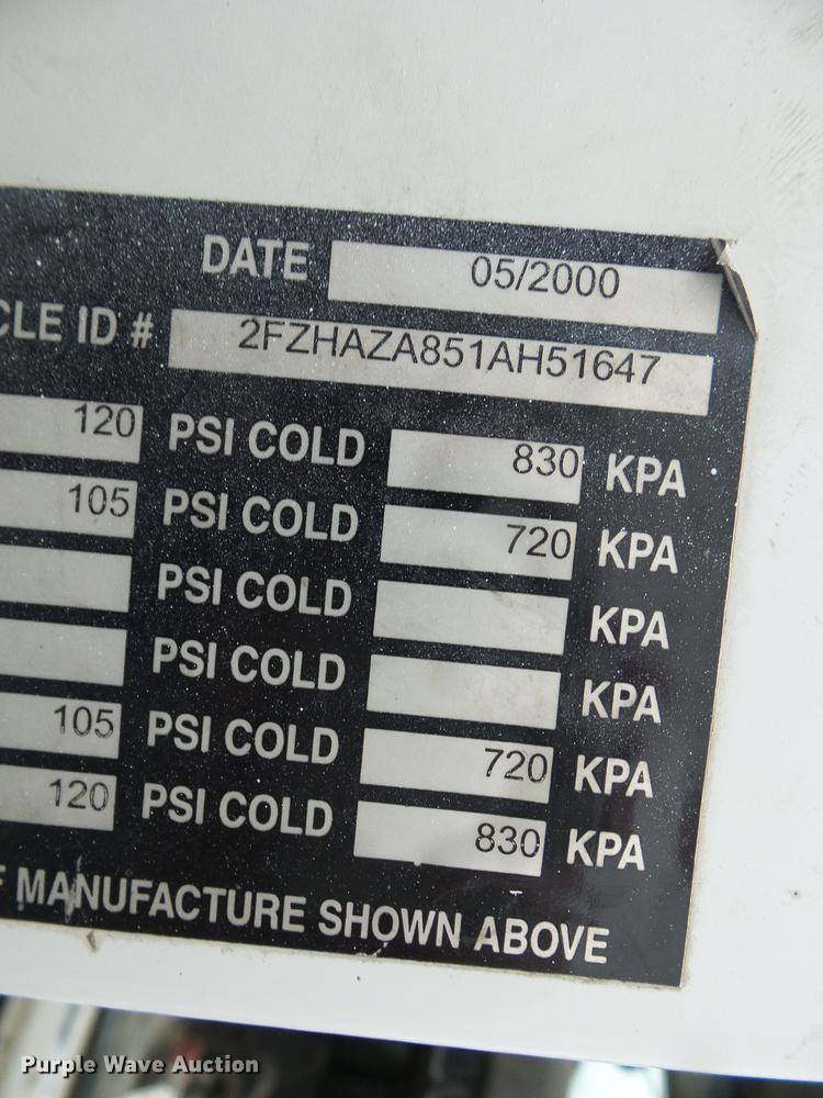 image for item DF7222 2001 Sterling L-Line ready mix truck