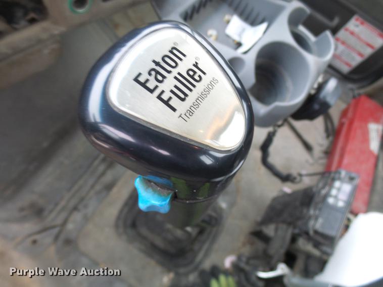 image for item DF7222 2001 Sterling L-Line ready mix truck