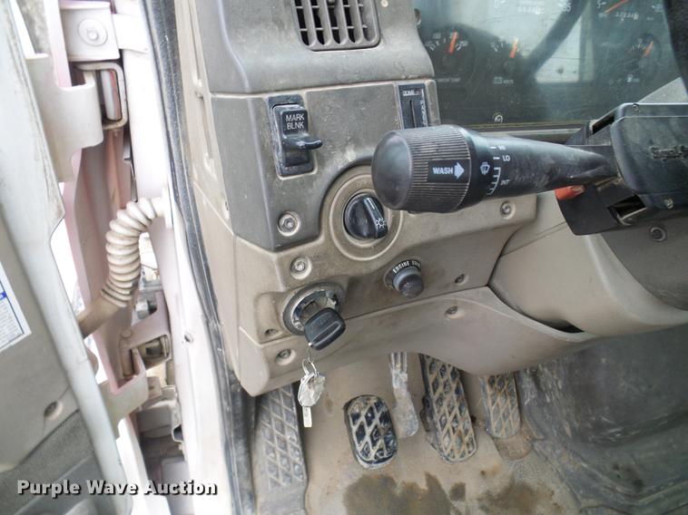 image for item DF7222 2001 Sterling L-Line ready mix truck
