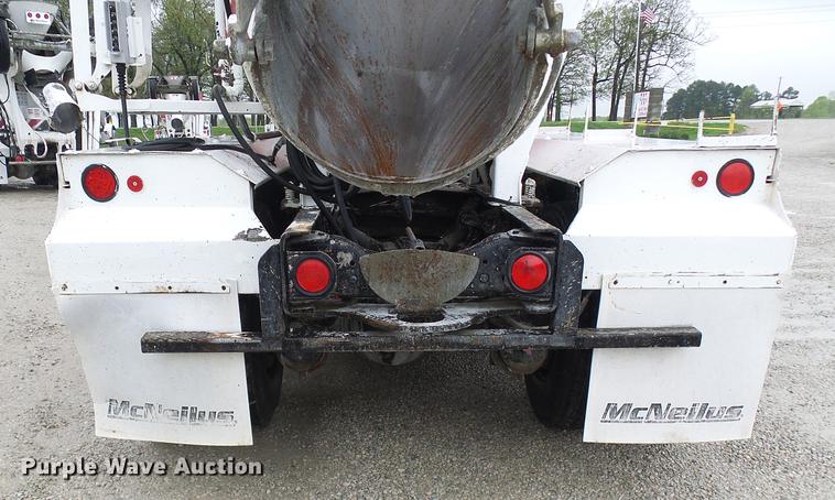 image for item DF7223 2004 Sterling LT8513 ready mix truck