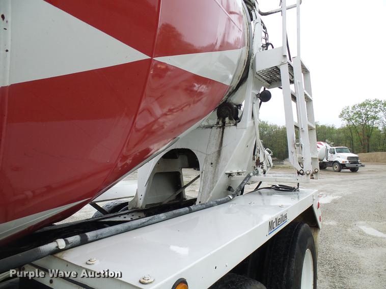 image for item DF7223 2004 Sterling LT8513 ready mix truck