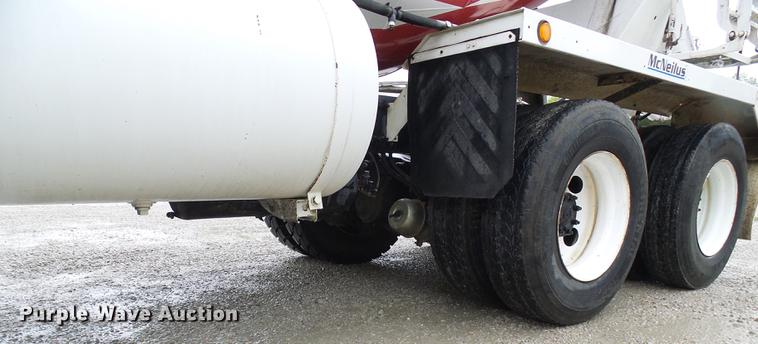 image for item DF7223 2004 Sterling LT8513 ready mix truck