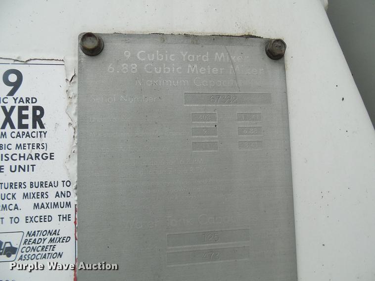 image for item DF7223 2004 Sterling LT8513 ready mix truck