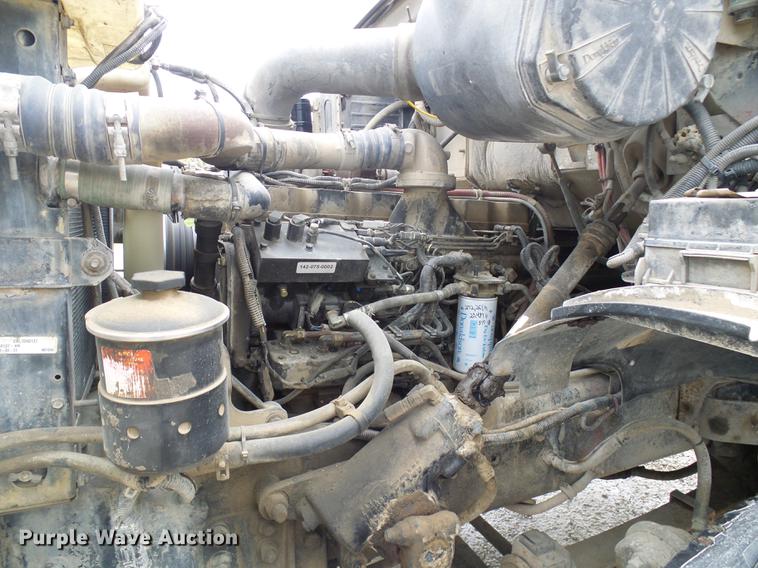 image for item DF7223 2004 Sterling LT8513 ready mix truck