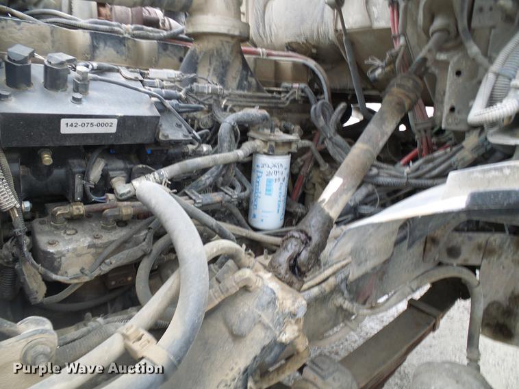 image for item DF7223 2004 Sterling LT8513 ready mix truck