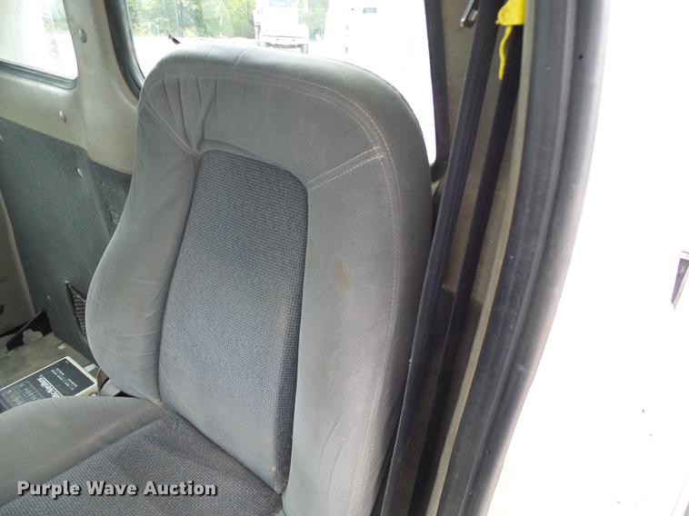 image for item DF7223 2004 Sterling LT8513 ready mix truck