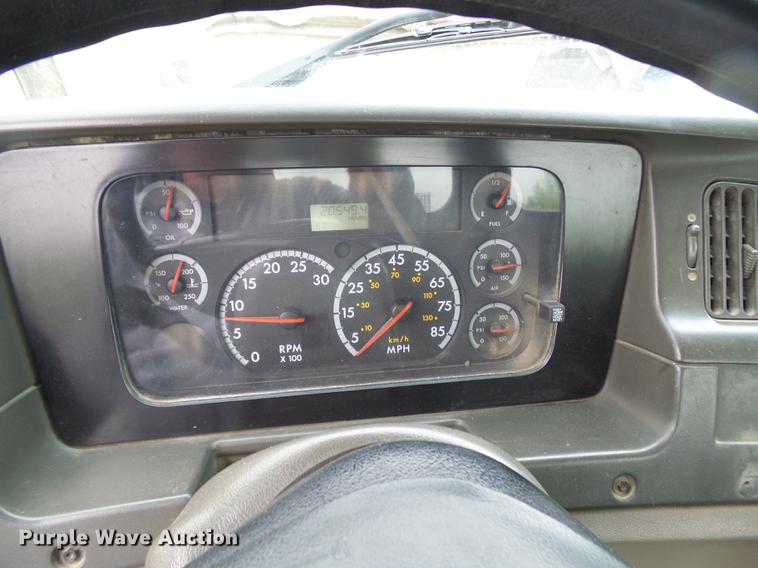 image for item DF7223 2004 Sterling LT8513 ready mix truck