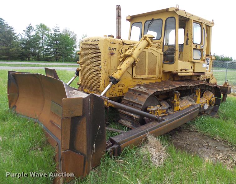 image for item DF7225 1973 Caterpillar D7F dozer