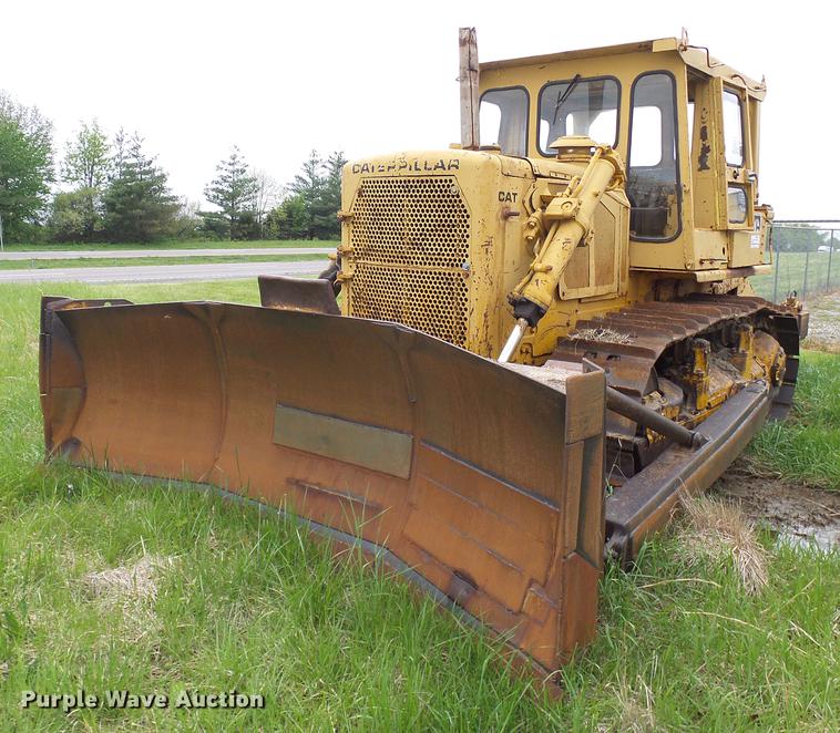 image for item DF7225 1973 Caterpillar D7F dozer