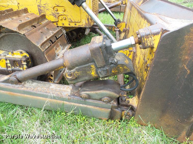 image for item DF7225 1973 Caterpillar D7F dozer
