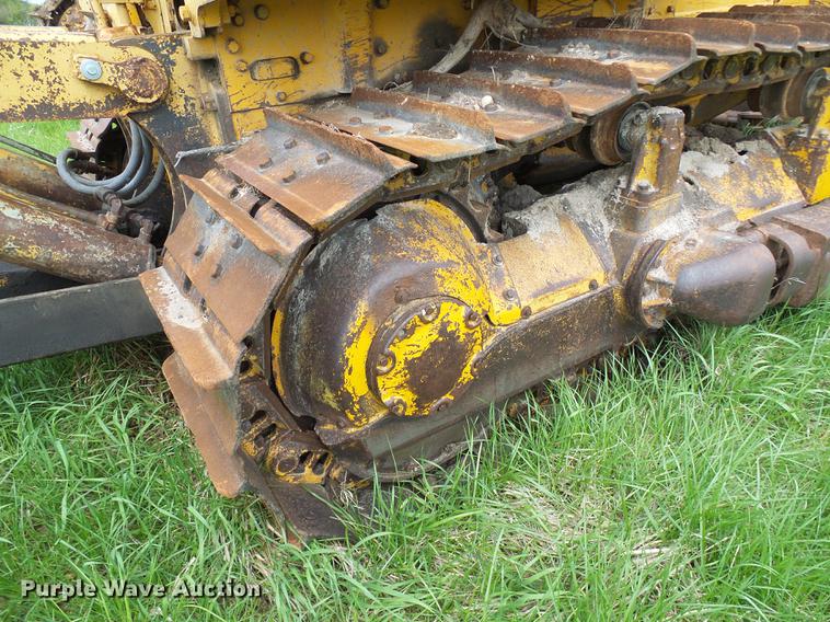 image for item DF7225 1973 Caterpillar D7F dozer