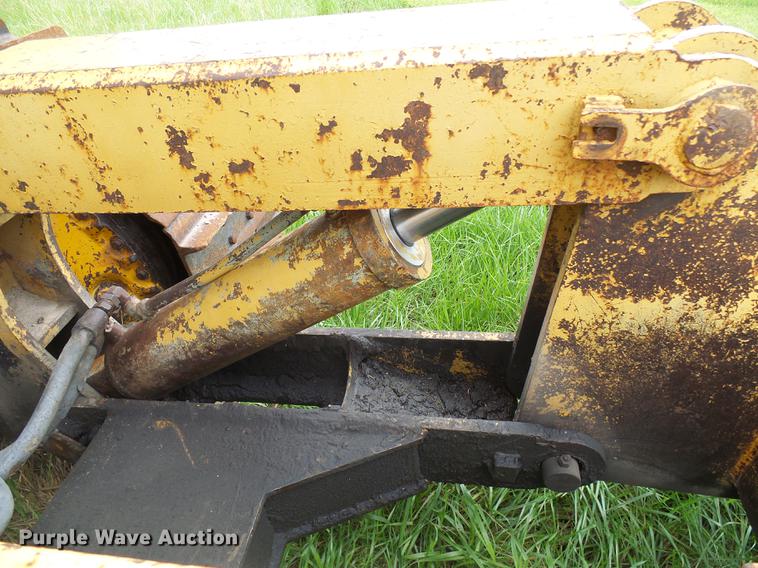 image for item DF7225 1973 Caterpillar D7F dozer
