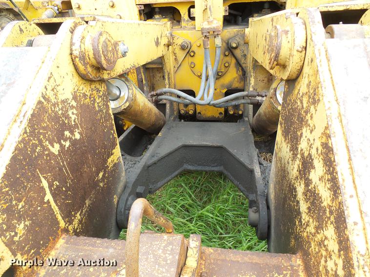 image for item DF7225 1973 Caterpillar D7F dozer