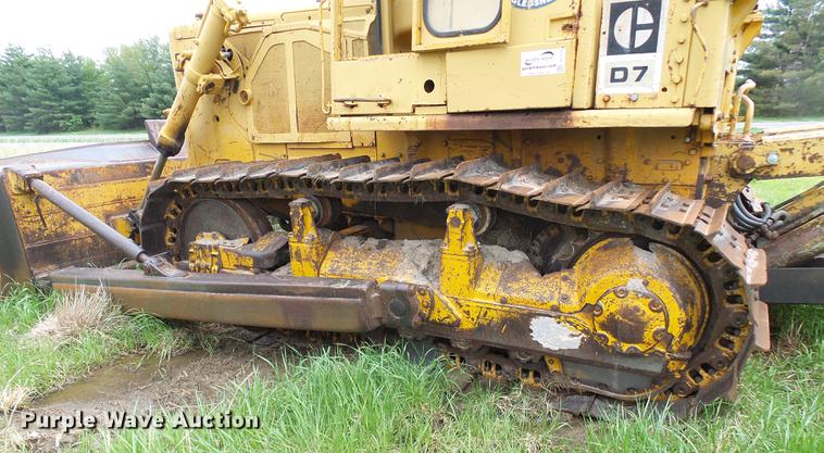 image for item DF7225 1973 Caterpillar D7F dozer